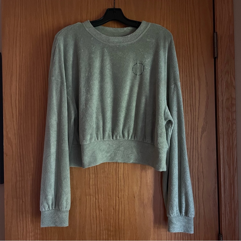 Gilly Hicks Green Terry Cloth Cropped Long Sleeve Pullover Crewneck Top